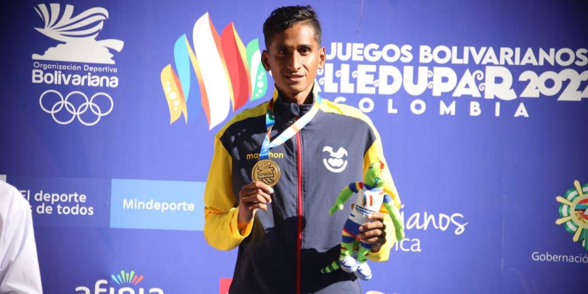 Ecuatoriano Vicente Loza quedó campeón de media maratón en Bolivarianos