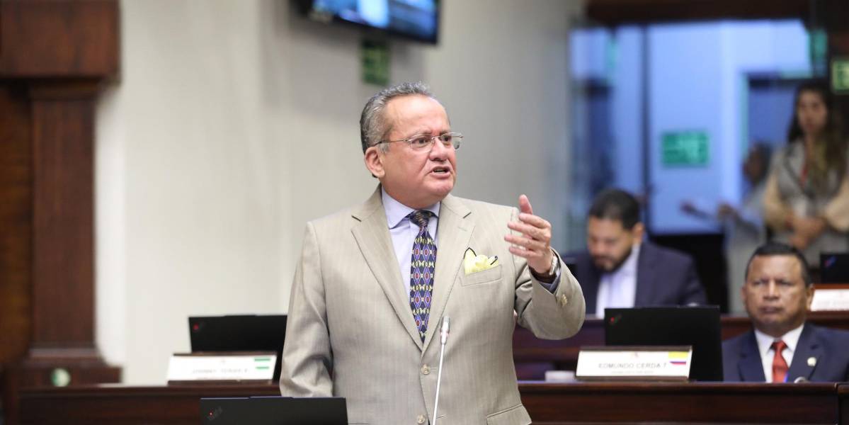 El Partido Social Cristiano niega que sus asambleístas tengan parientes en la Asamblea