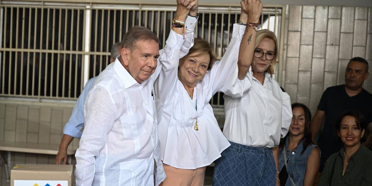 El candidato opositor de Venezuela, Edmundo González, reclama su victoria: El país eligió un cambio en paz