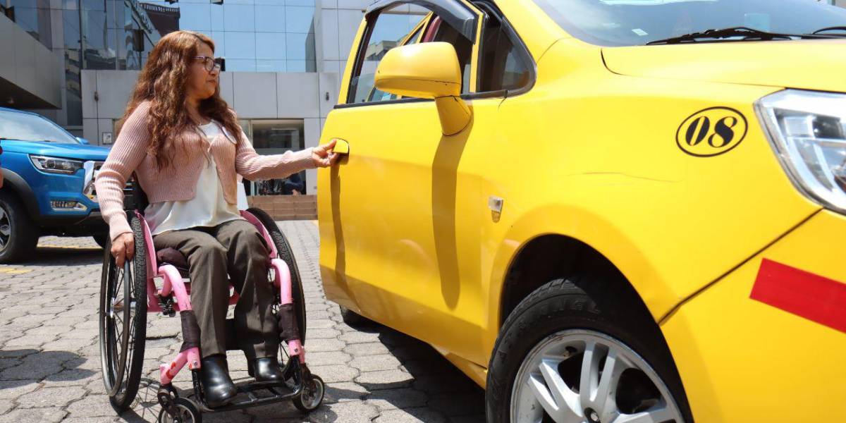 Elecciones Ecuador 2023: taxis solidarios brindarán servicio a personas con discapacidad