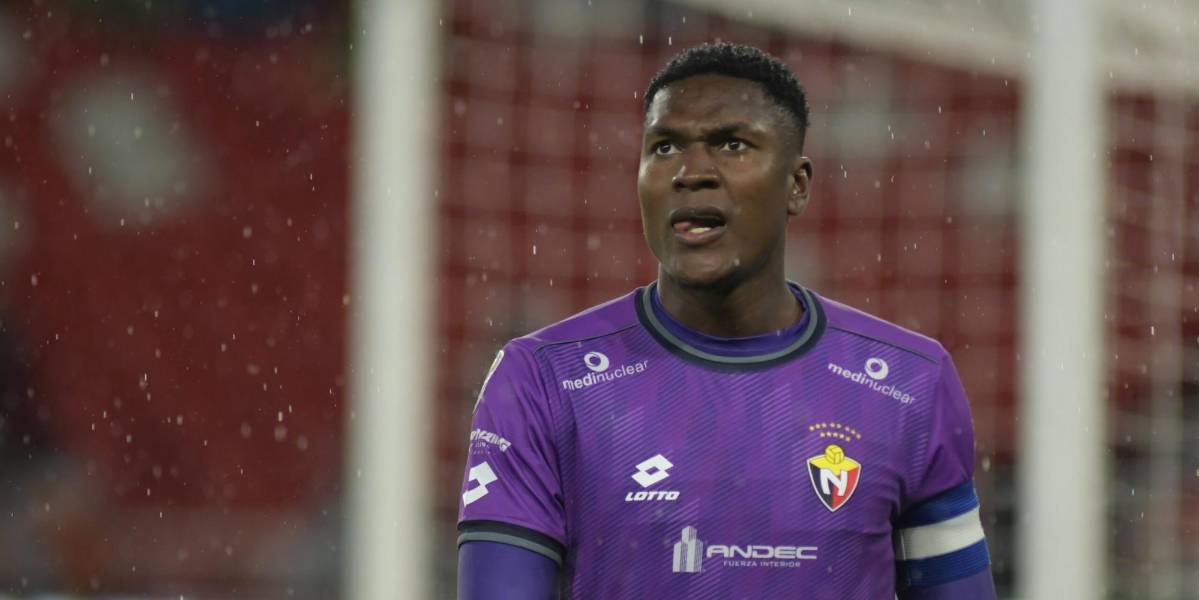 Olimpia pone la mira en David Cabezas: el portero ecuatoriano podría llegar al fútbol paraguayo