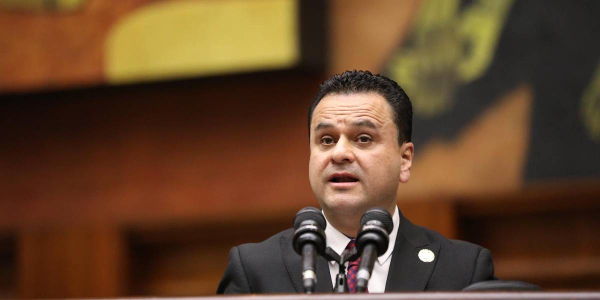 Esteban Bernal no descarta candidatizarse en 2025, a pesar de censura en la Asamblea