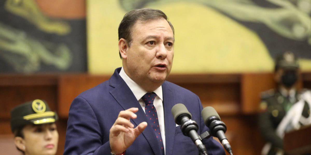 Cambios en el sistema educativo se aplicarán en las escuelas de formación policial