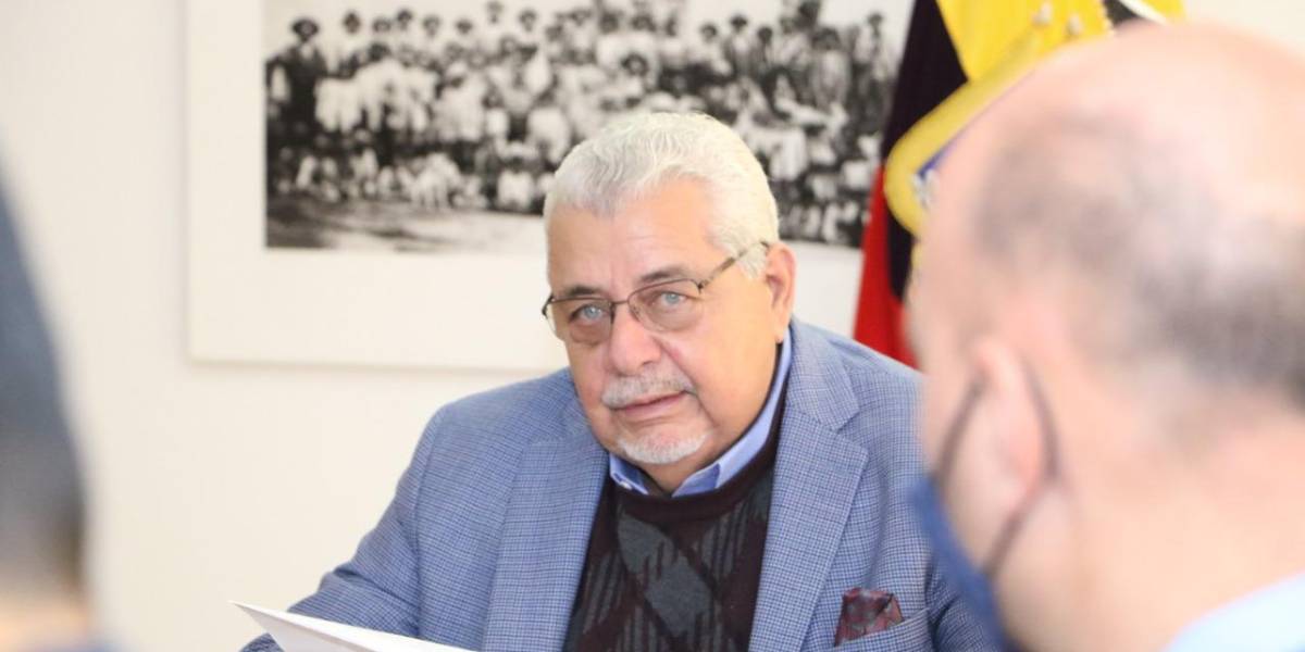 Pedro Álava deja el Ministerio de Agricultura, el cuarto en salir del Gabinete en dos días