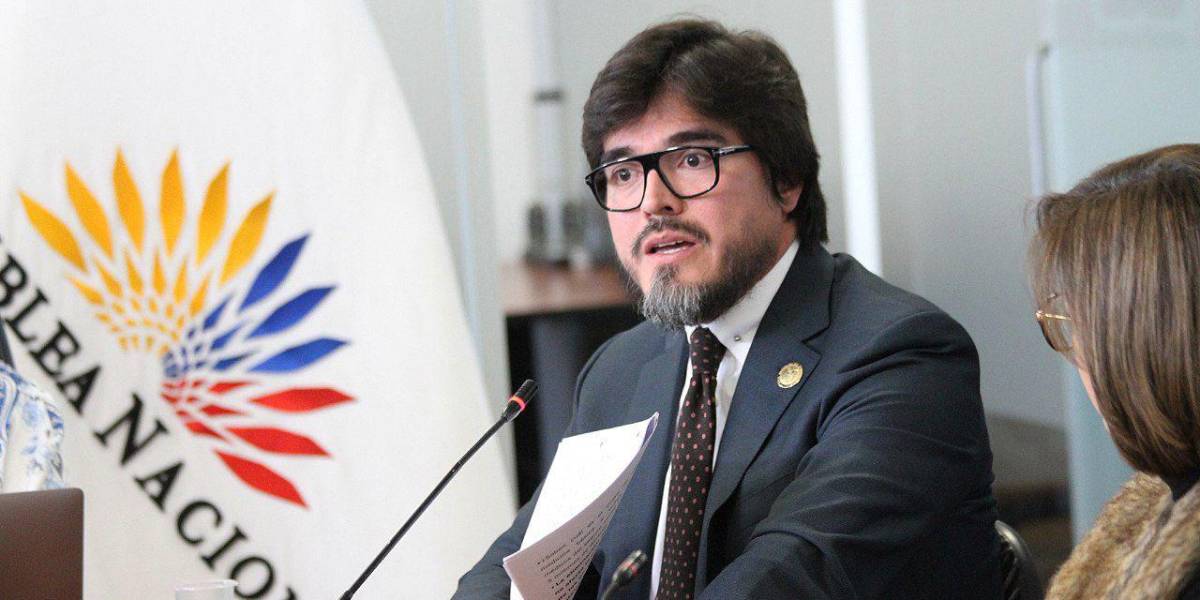 José De la Gasca, ministro de Gobierno: Es iluso creer que los Navy Seals van a patrullar las calles de Ecuador