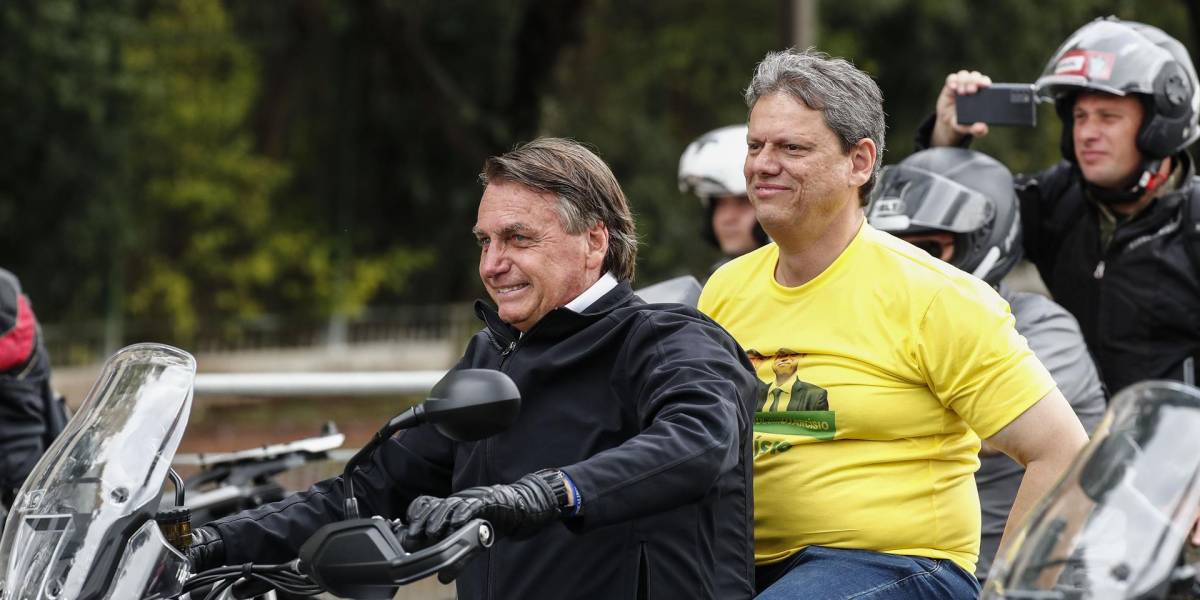 Bolsonaro dice confiar en que será reelegido el domingo con 60 % de los votos