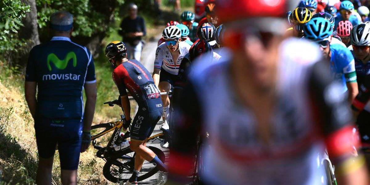 Richard Carapaz sufrió una caída en la etapa 10 del Giro de Italia