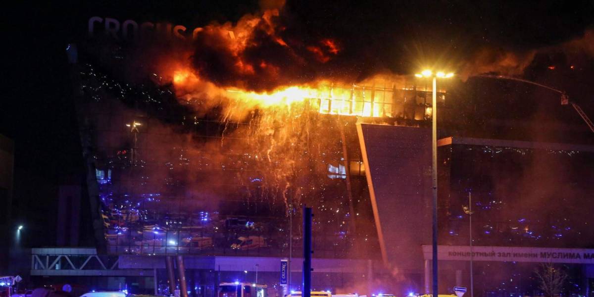 Los muertos por el atentado e incendio en Moscú aumentan a 143