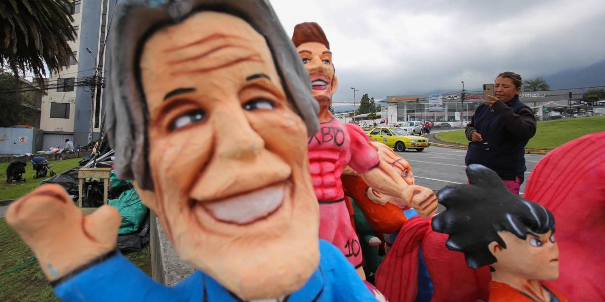 Políticos, futbolistas, el hombre araña y otros... a la 'hoguera' en Ecuador