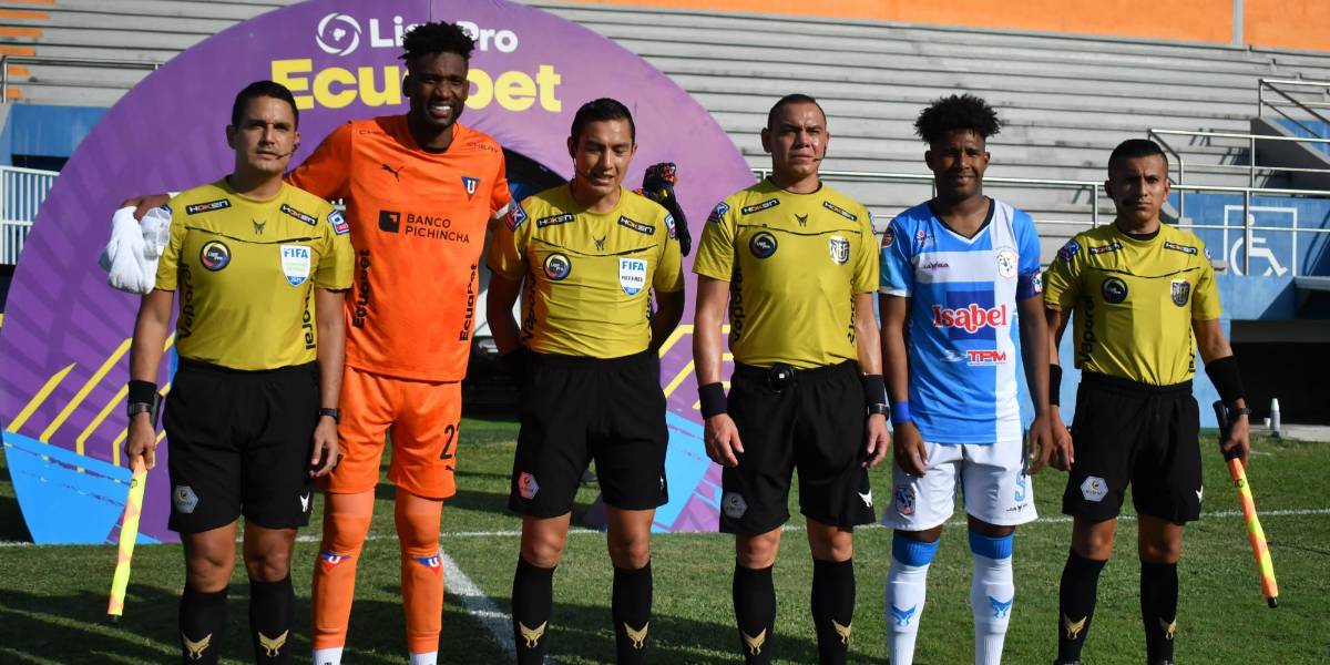 Presidente del Manta FC apunta contra el arbitraje del partido ante Liga de Quito en la LigaPro Ecuabet