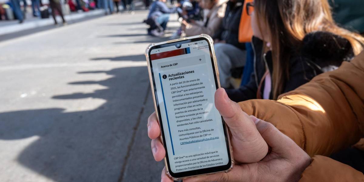 El Gobierno de Donald Trump lanza una App para que los indocumentados se autodeporten