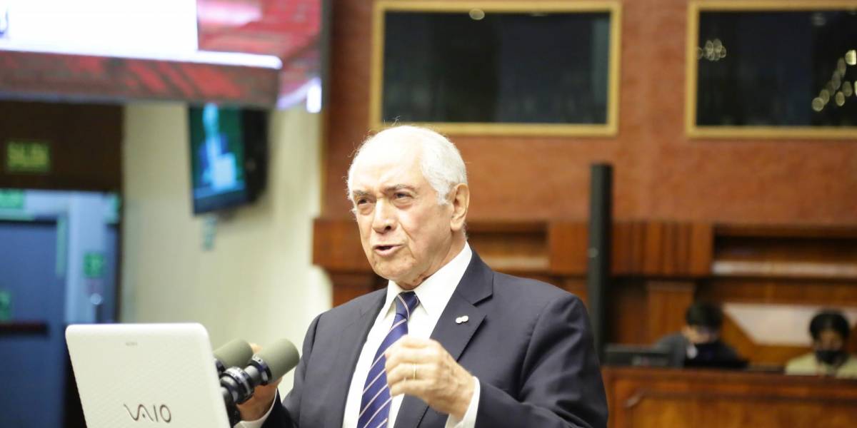 Pleno de la Asamblea Nacional censura al exministro René Ortiz