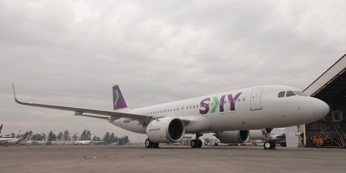La aerolínea de bajo costo Sky Airlines ya tiene permiso de operaciones en Ecuador