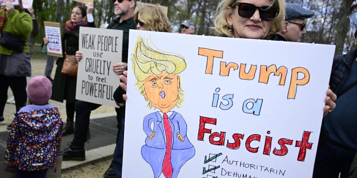 Miles de manifestantes contrarios a Trump y Musk salen a las calles en varias capitales del mundo