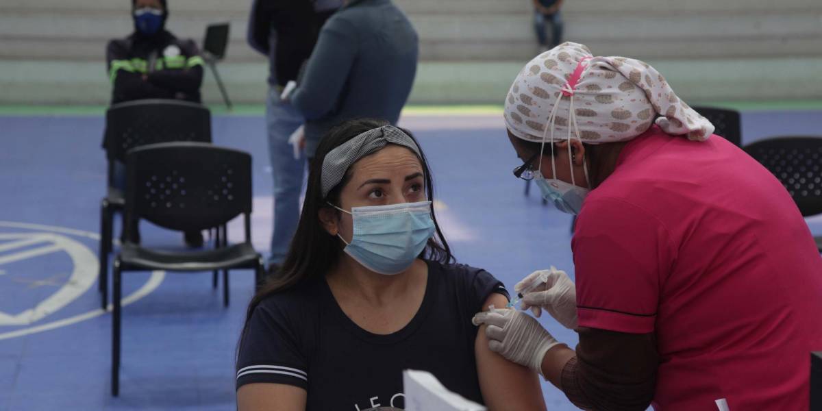 Nuevos puntos de vacunación contra el covid-19 se habilitan en este feriado