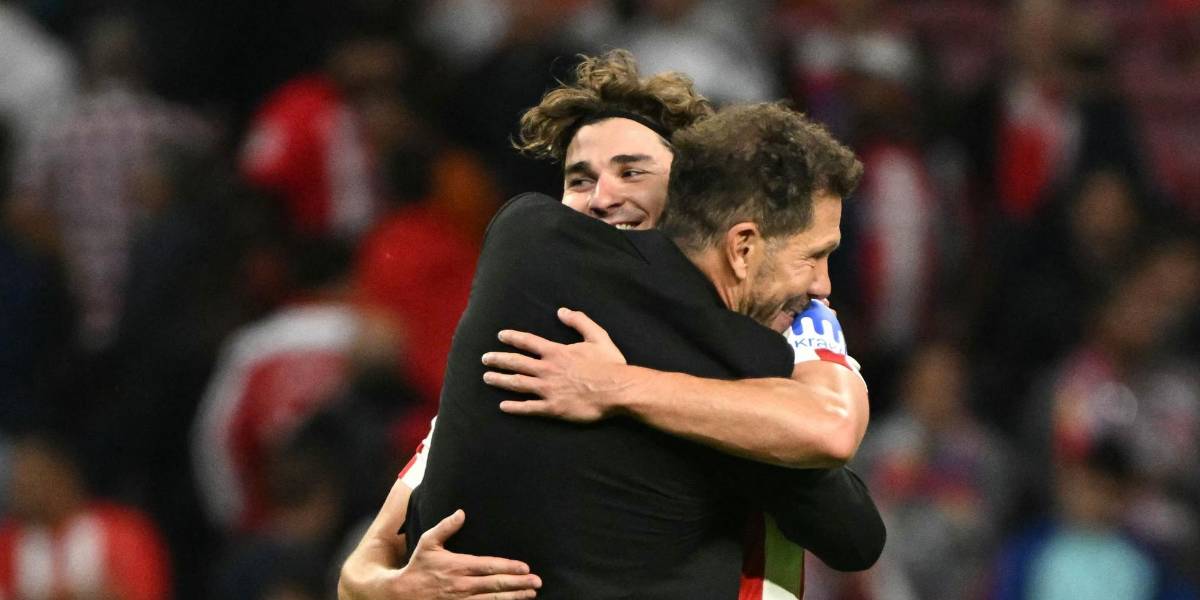 A vísperas del derbi madrileño, Diego Simeone sigue furioso por el incidente del penal anulado de Julián Álvarez