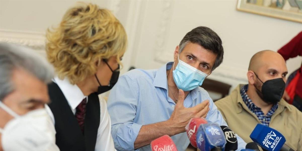 Leopoldo López aborda crisis de migrantes con alcaldesa de Guayaquil