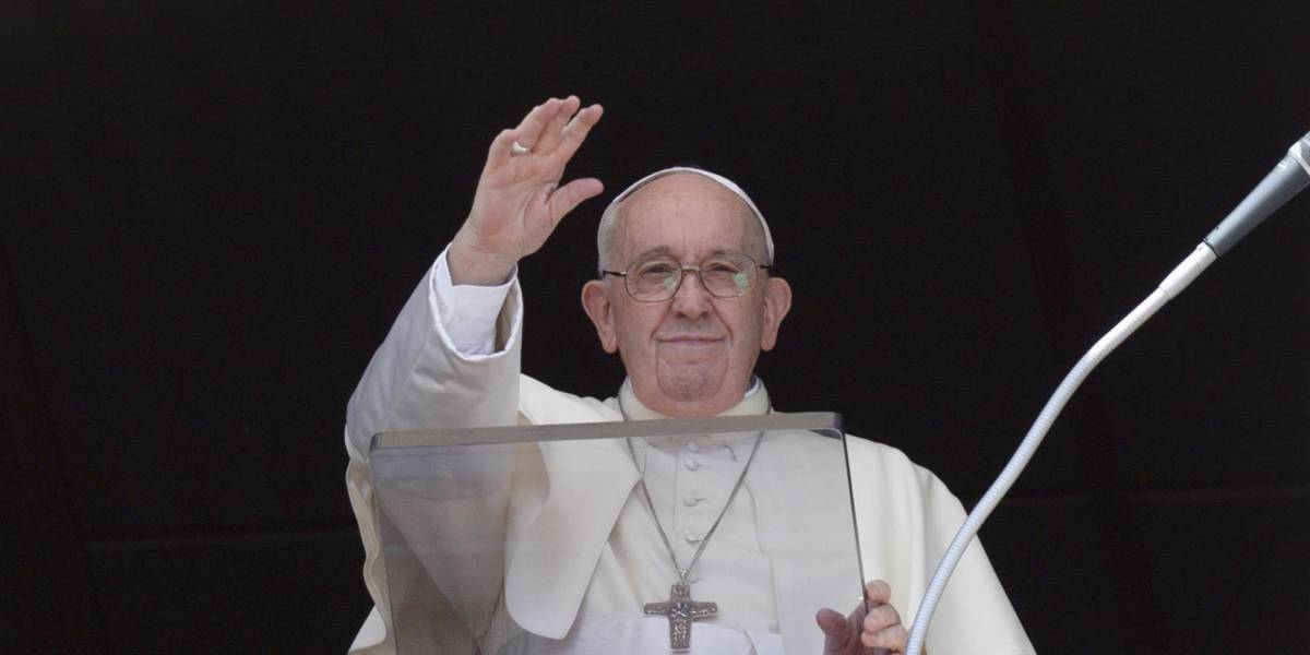 El papa Francisco pide que se ponga fin a la locura de la guerra en Ucrania