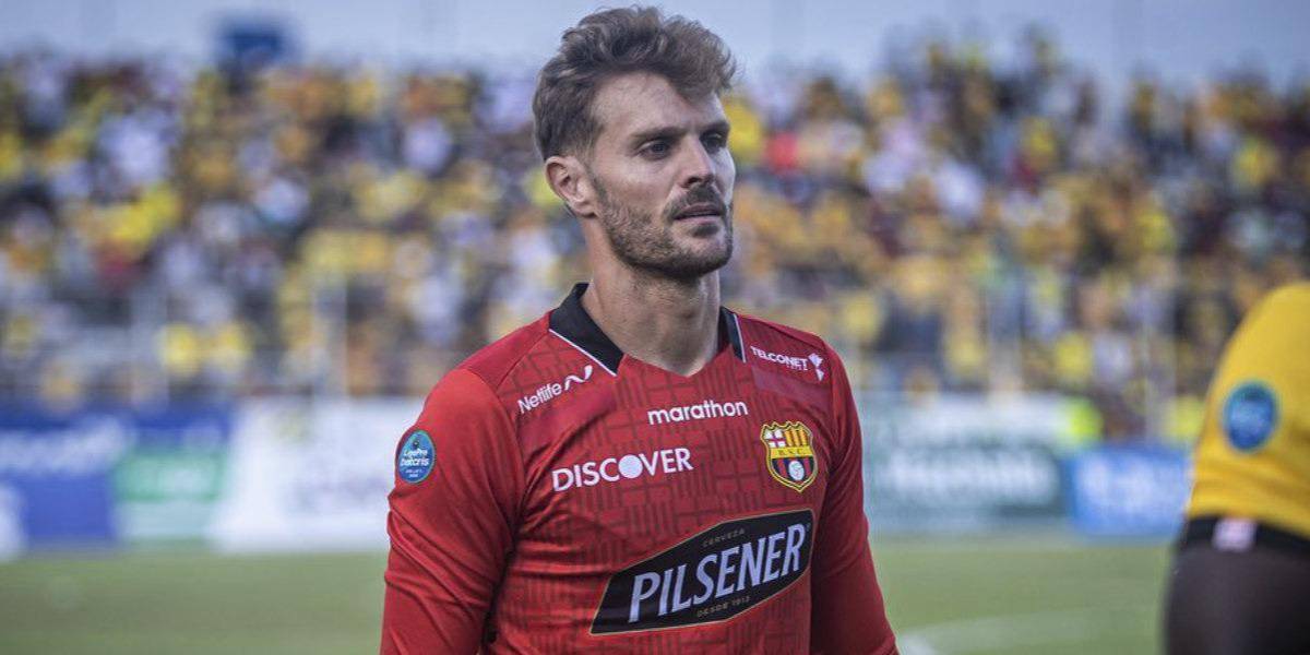Barcelona SC hace oficial la salida de Javier Burrai