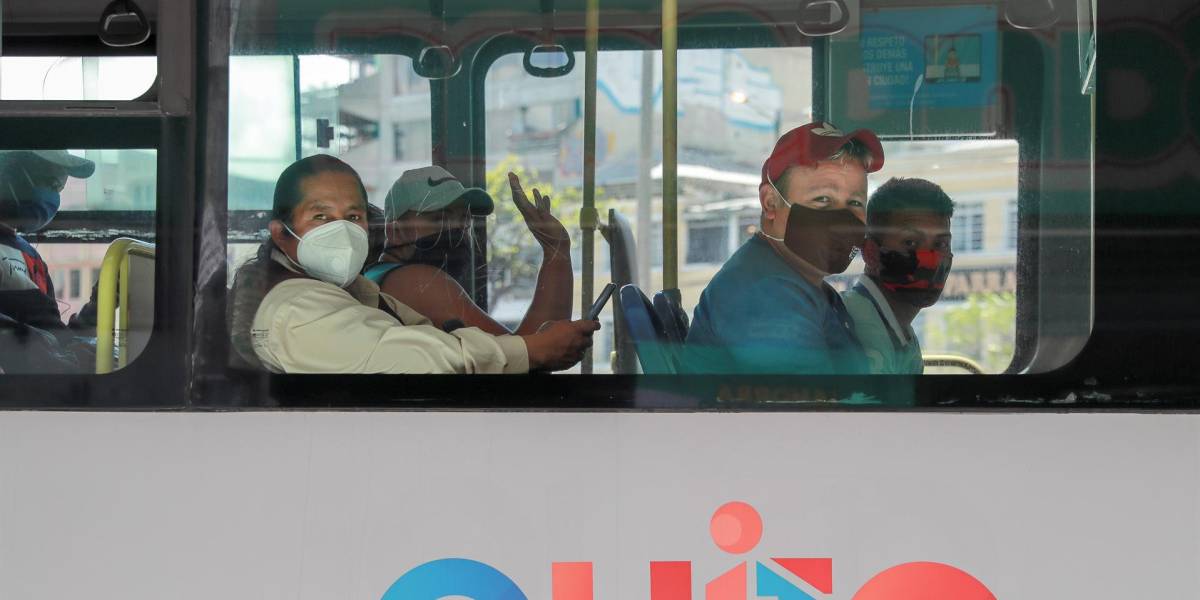 Ecuador y su arriesgada apuesta por volver al trabajo pese a la pandemia