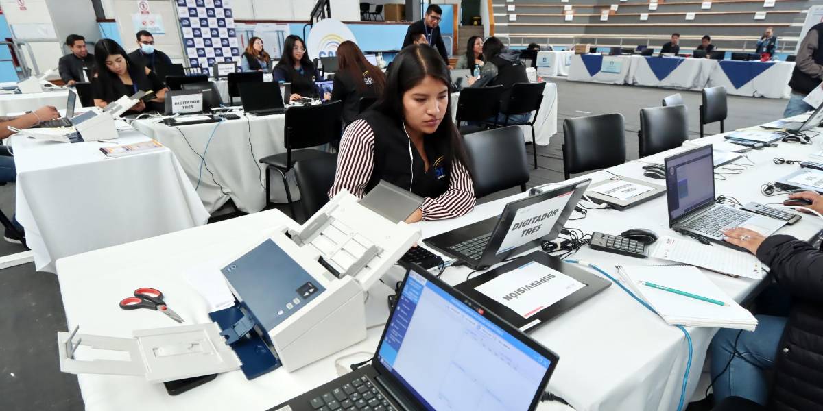 El CNE oficializa el triunfo del No en la consulta popular 2025
