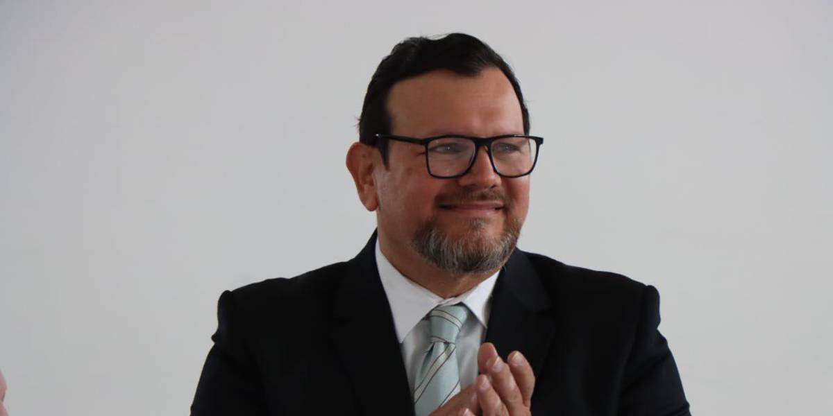 Bernardo Manzano renunció al Ministerio de Agricultura