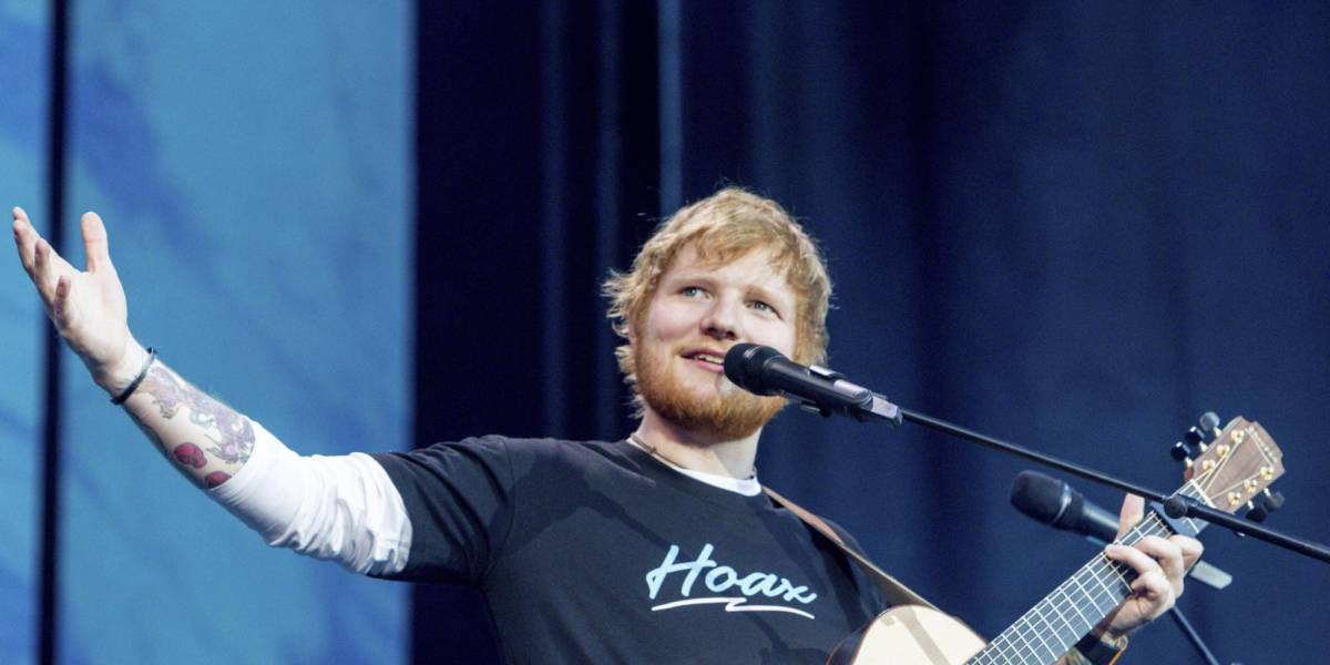 Ed Sheeran se cayó en medio de un concierto en Madrid, España