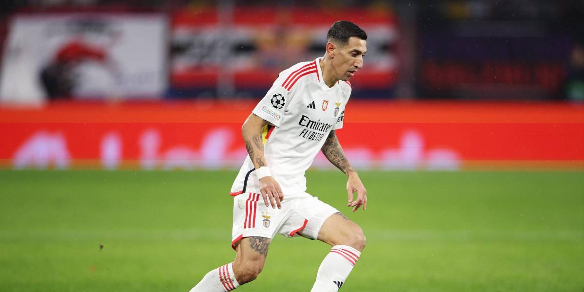Ángel Di María, con el Benfica, anotó un gol olímpico contra el Salzburgo por Champions League