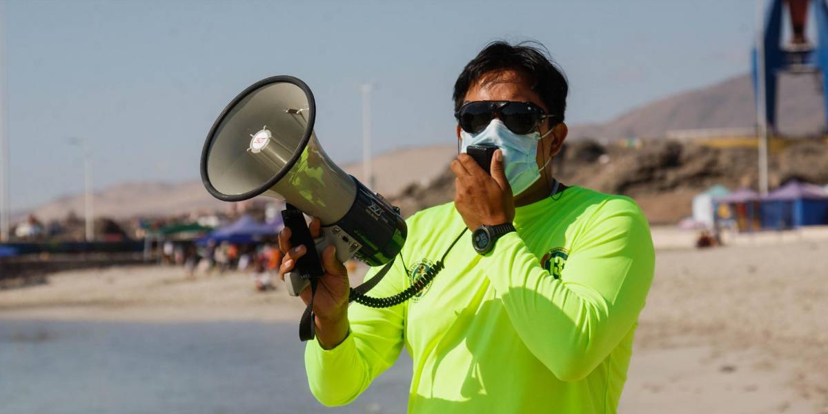 Chile cancela la alerta de tsunami tras la erupción del volcán en Tonga