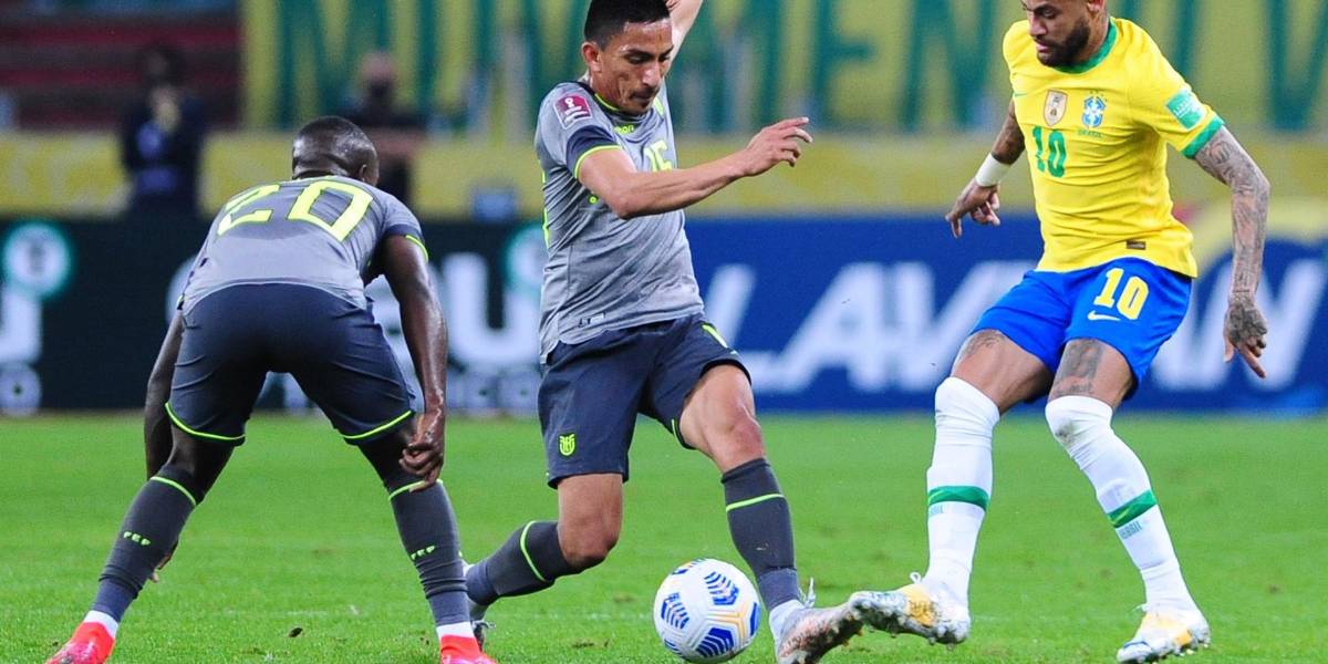 Ecuador pierde ante Brasil por 2 a 0