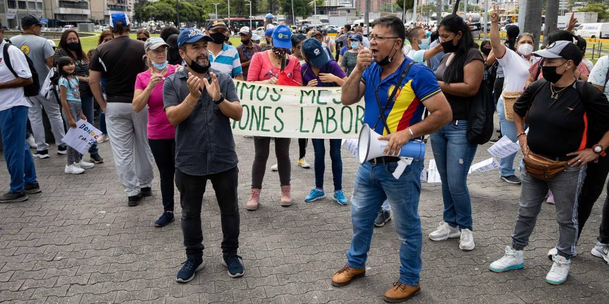 Venezolanos necesitan 28 salarios mínimos para cubrir gastos por alimentos
