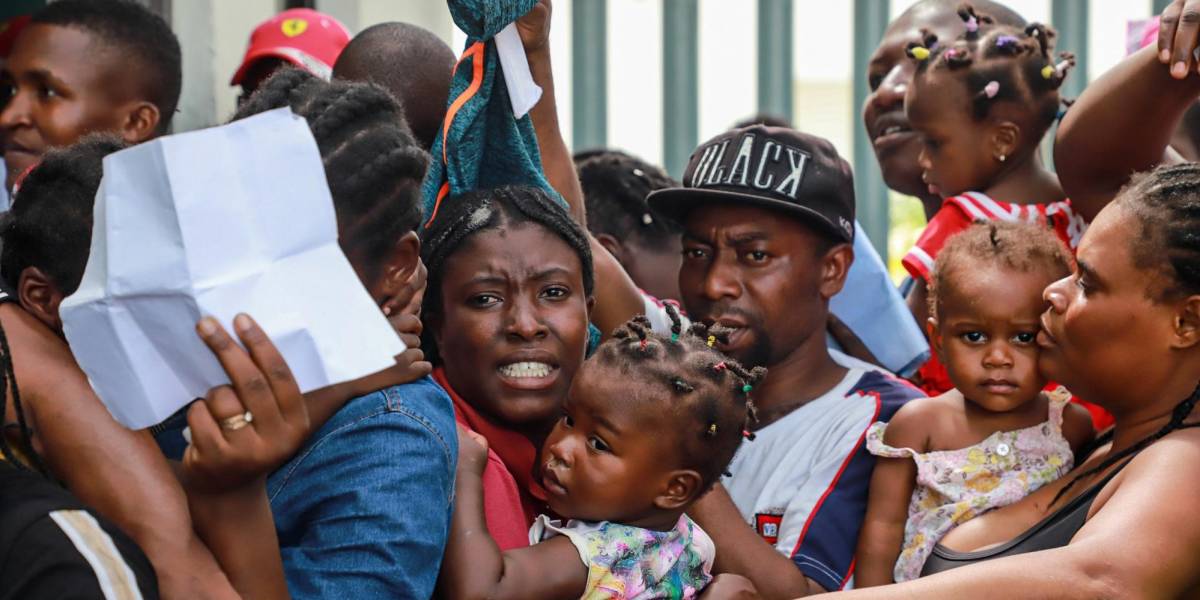 Haitianos, la nueva cara de la migración que atraviesa Ecuador