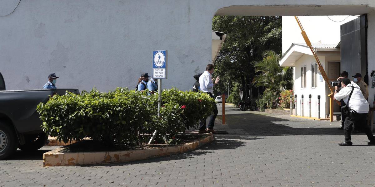 Diario La Prensa de Nicaragua denuncia que régimen de Daniel Ortega 'confisca' sus bienes y edificio