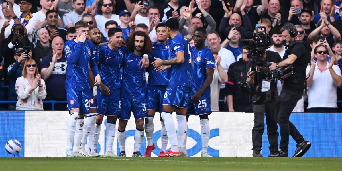El Chelsea, con gol de Cucurella , venció al Leicester City en la Premier League