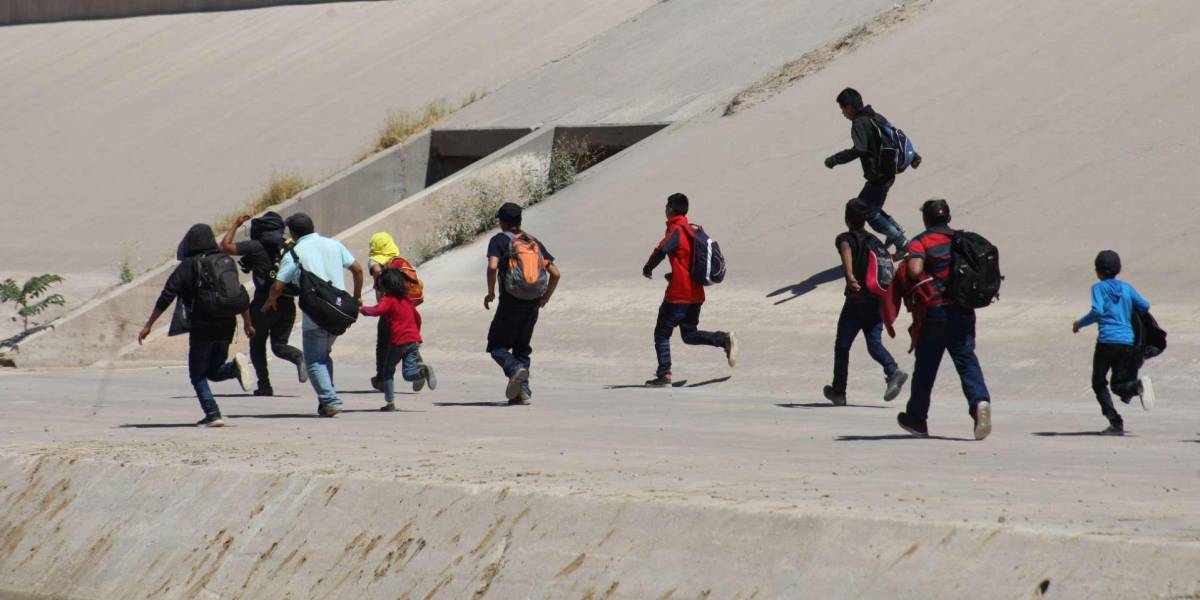 El flujo migratorio por México baja tras pedido de visa