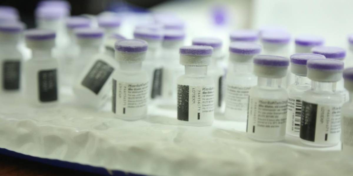 La OMS pide a los países acelerar la donación de vacunas al mecanismo COVAX