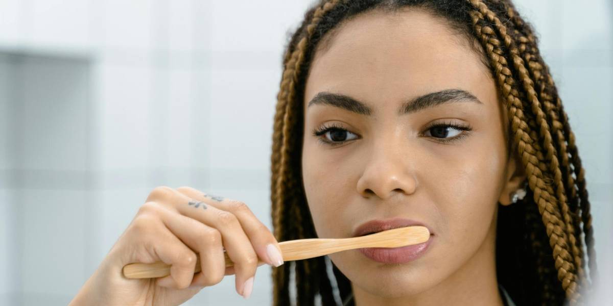 No solo es la boca: lo que no sabías sobre las bacterias al cepillarte los dientes