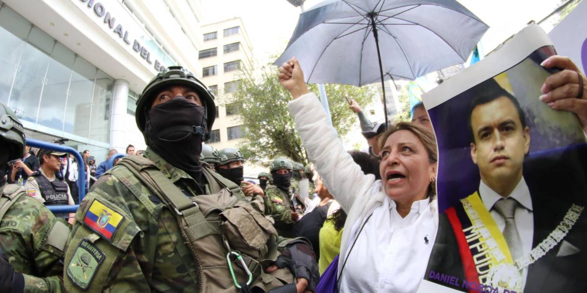 El Gobierno desiste de aplazar la audiencia en la Corte Constitucional para tratar la Ley de Servicio Público