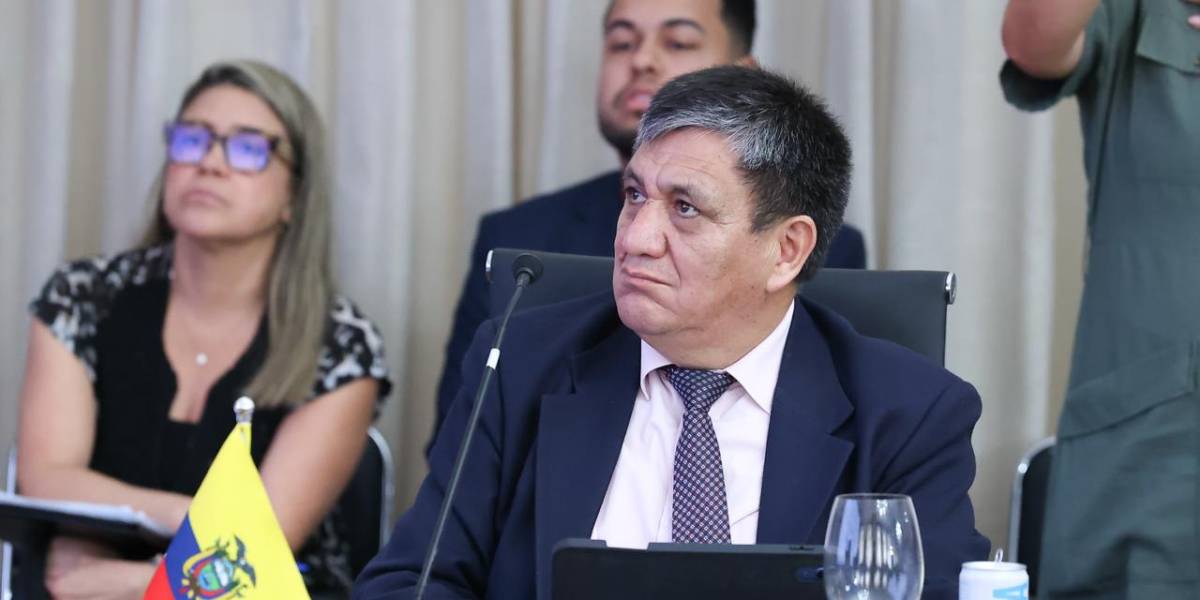 Wilson Toainga renunció a su cargo como fiscal general subrogante del Estado