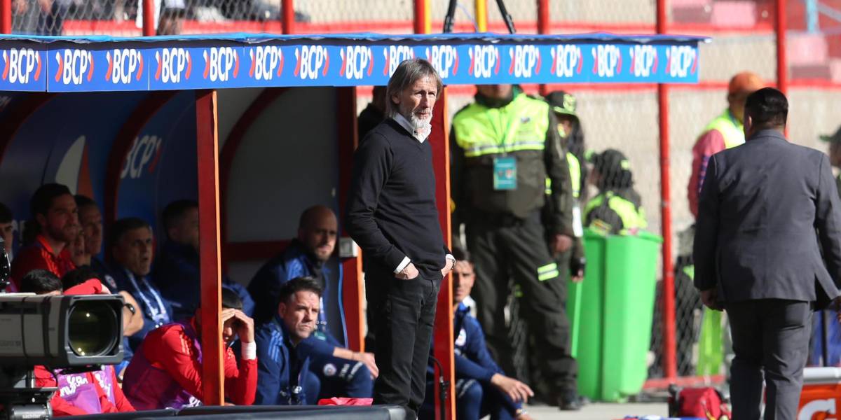 Ricardo Gareca dejó de ser el director técnico de la selección de Chile