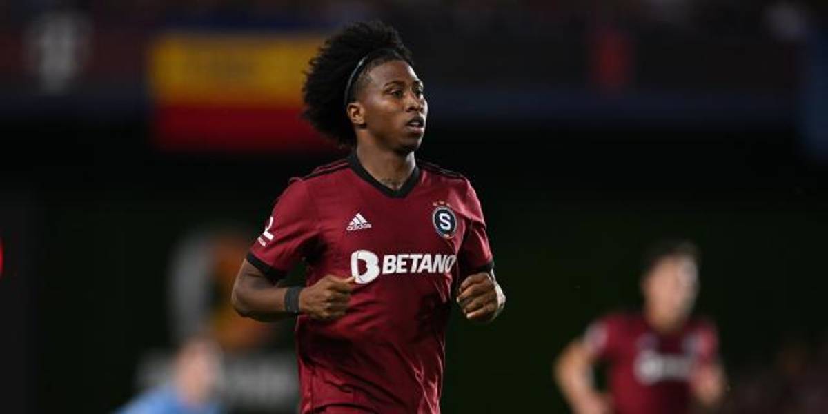 Europa League: Ángelo Preciado salió lesionado en el empate de su equipo contra el Rangers