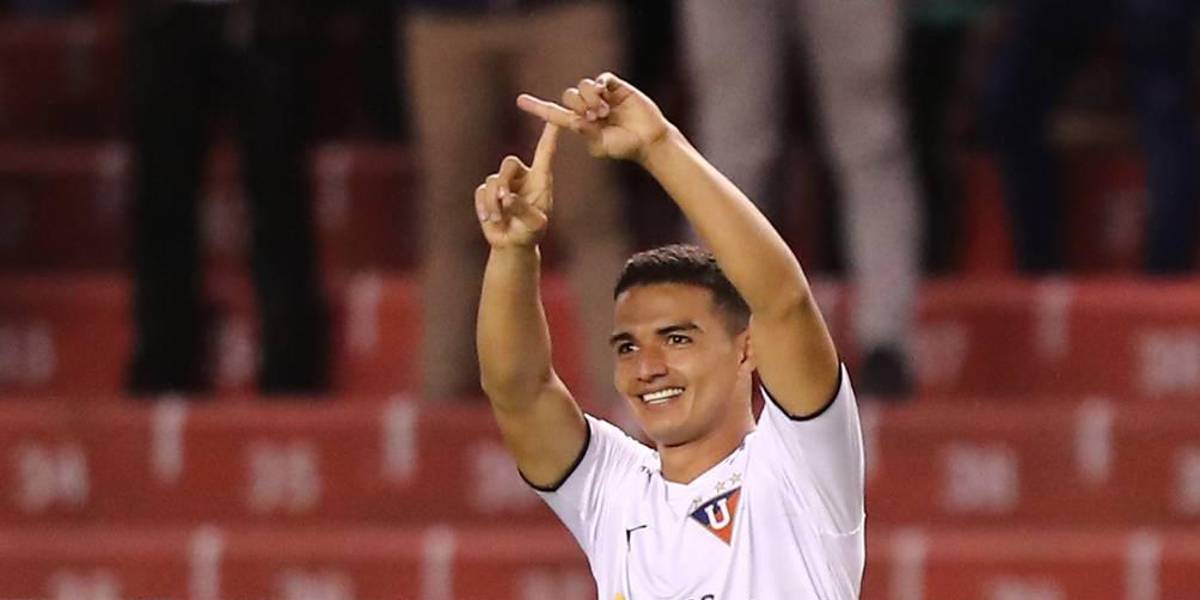 LDUQ: Alexander Alvarado ya no tiene Covid, pero tiene que quedarse en Chile