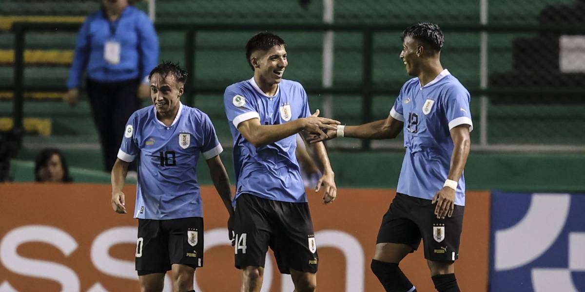 Uruguay golea a Chile y sigue de cerca a Ecuador en el Sudamericano sub 20