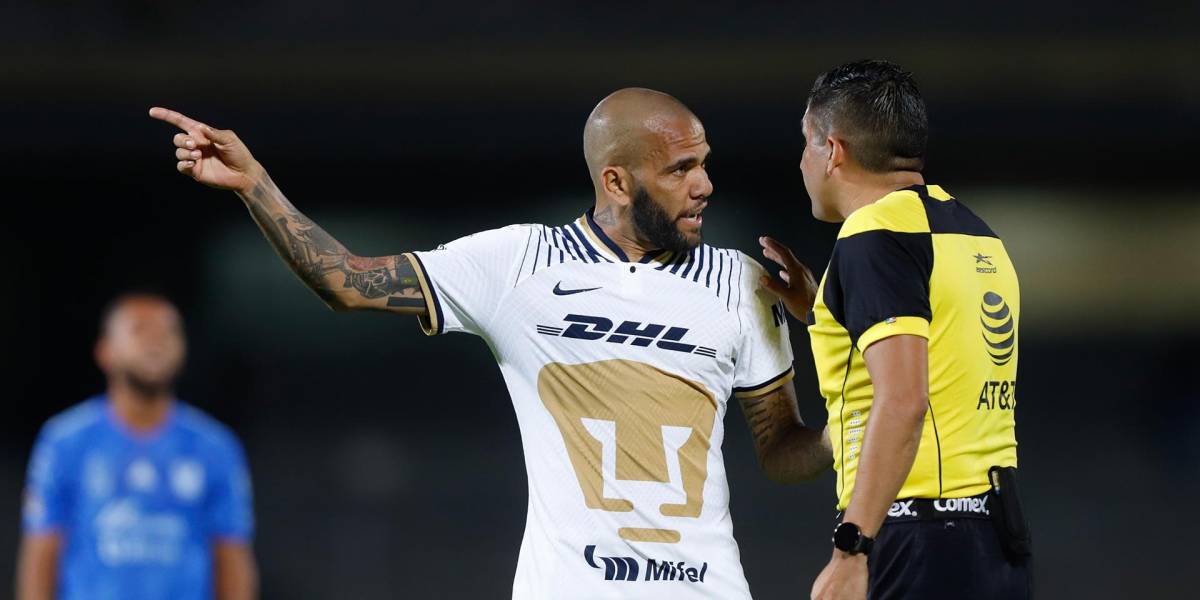 Pumas despide a Dani Alves tras acusación por presunta agresión sexual