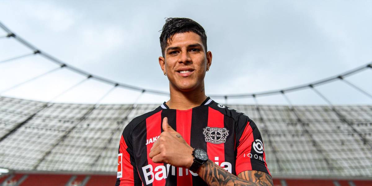 El defensa Piero Hincapié da positivo por COVID-19