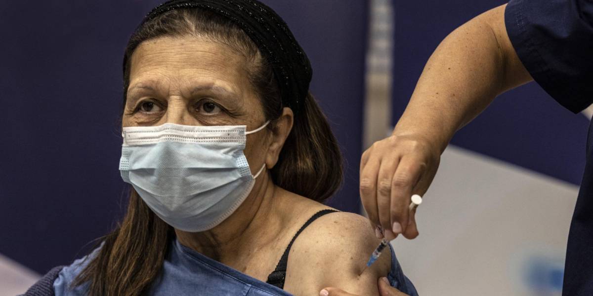 Vacuna contra el COVID: Israel inicia la aplicación de la cuarta dosis