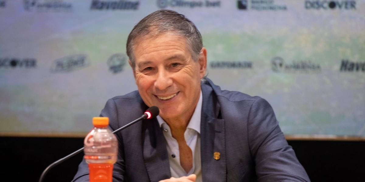 Ariel Holan y una indirecta a Germán Corengia por responsabilizar a sus jugadores en una derrota