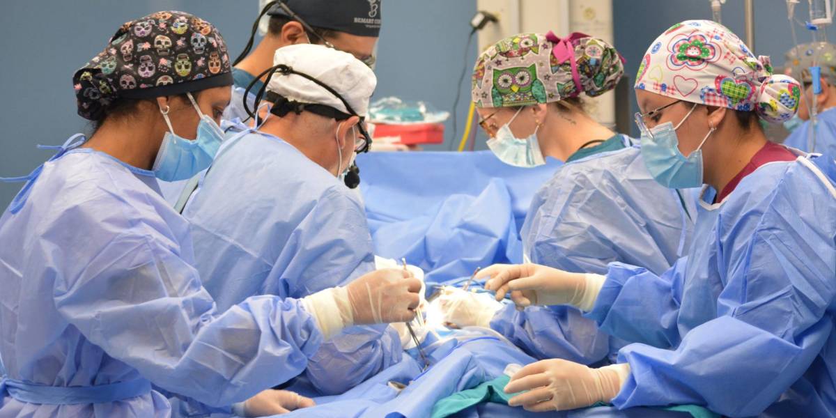 Dos trasplantes renales se realizaron se realizaron con éxito en el Hospital Baca Ortiz