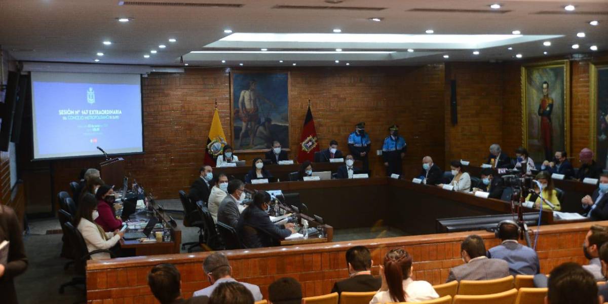 Inicia sesión del Concejo de Quito para tratar remoción de Jorge Yunda
