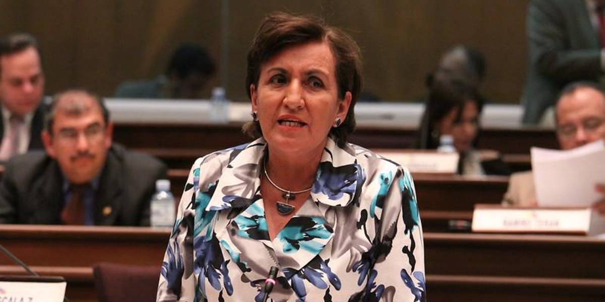 Fiscalía pide el máximo de la pena para la exasambleísta Nívea Vélez, procesada por presunta concusión